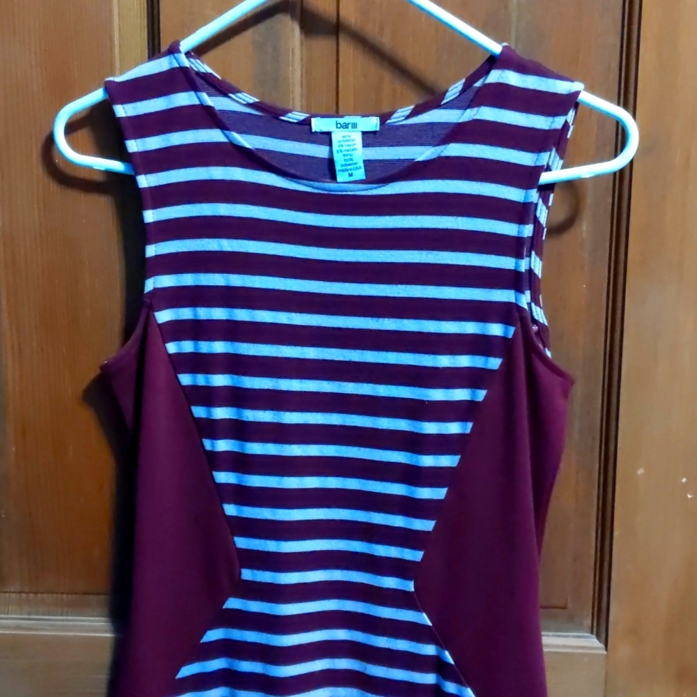 FLATTERING mini dress Size m